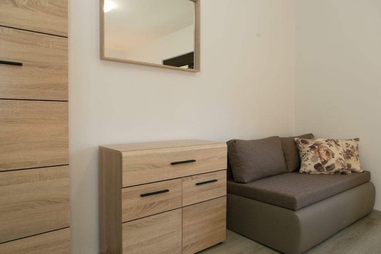 Apartman Lori Otočac Εξωτερικό φωτογραφία